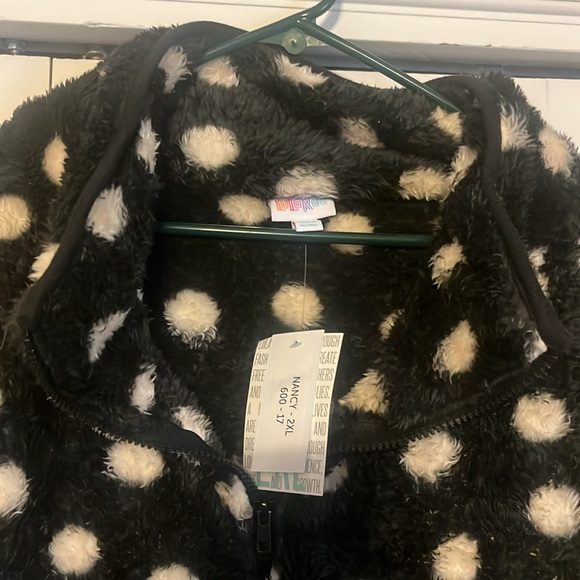 Lularoe 2x Nancy pullover - Picture 2 of 3